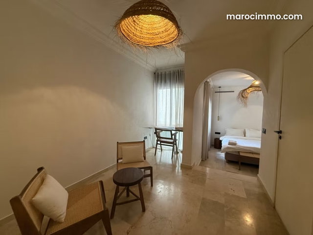 Location d'un appartement à Racine. 3 grandes pièces. Bien meublé — 4