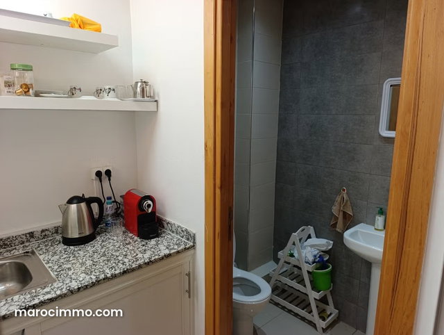 Bureaux à Nassim 1. Superficie 42 m² — 3