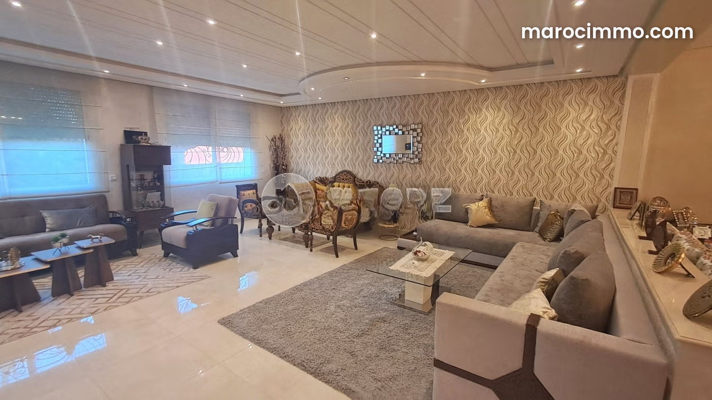 250 m² Villa to Renovate, Casablanca Finance City, 4 Bedrooms — Casablanca