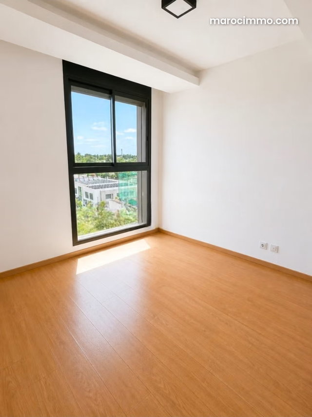 Apartment for rent in Souissi. 4 large rooms. Terrace and elevator — 3