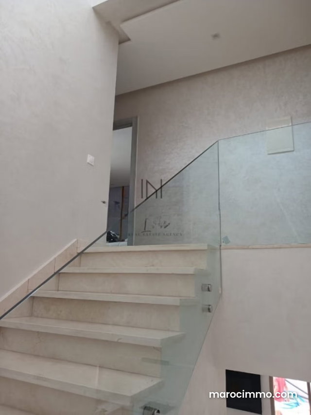 Villa à louer — 4