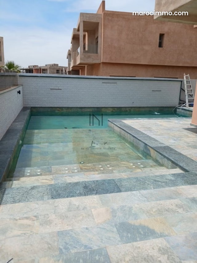 Villa à louer — 3