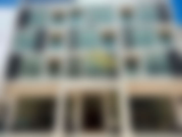 Bureau 100 m² à louer à Riad Oulad Mtaa, Temara — Temara