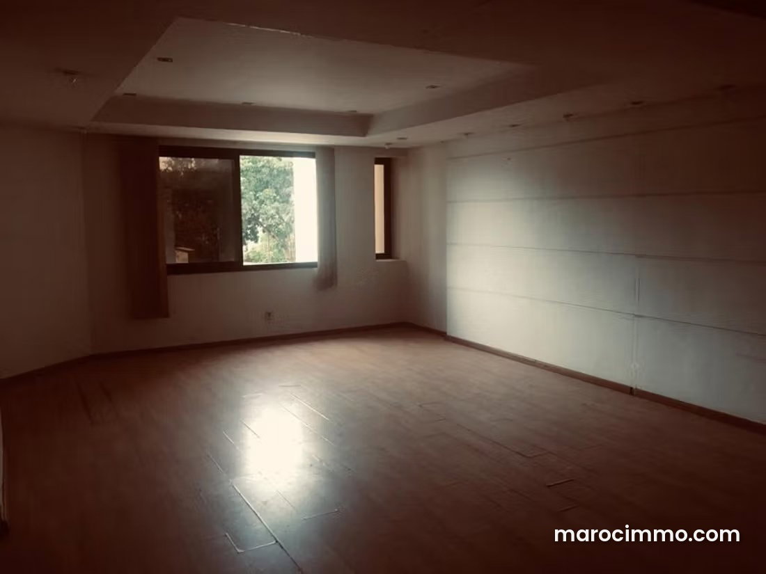 89 m² Office for Rent in Racine, Casablanca — Casablanca