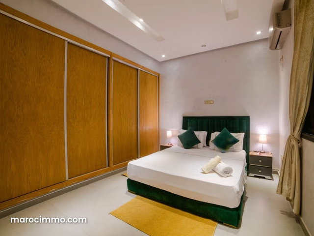 Villa 5 chambres avec piscine privée – Location longue durée — 4