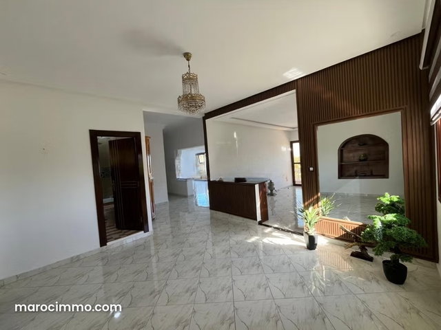 FOR RENT – 5-Bedroom Duplex in Jbel Kbir — 2