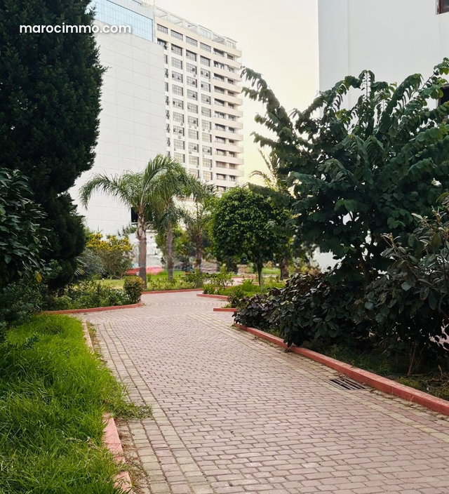 Très bel appartement en location à Tanger City Center. 2 chambres. Meublé — 2