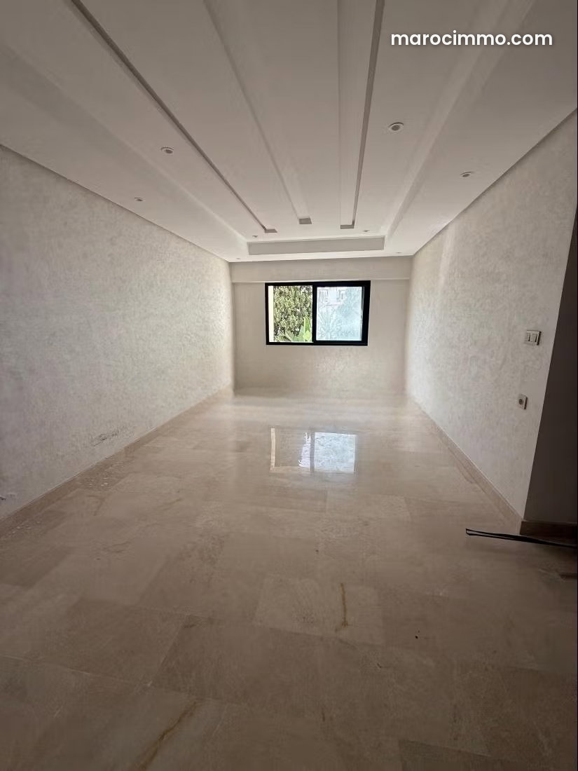 174 m² Apartment with Sea Views in Tangier City Centre — Tangier