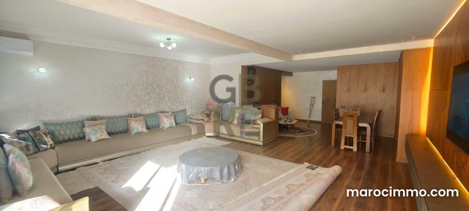 Appartement neuf 228 m², 4 chambres, terrasse et jardin à Riyad, Rabat — Rabat
