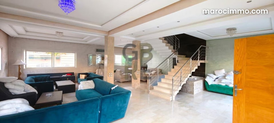 Furnished Villa with Pool for Rent in Hay Riad