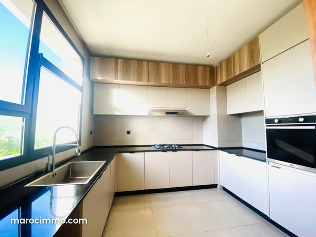 Villa 4 chambres piscine bouskoura — 5