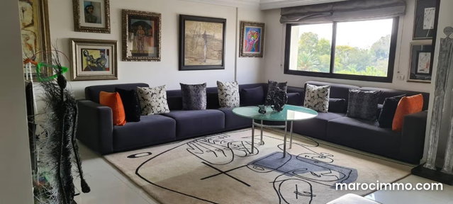 A Vendre Bel Appartement Quartier des Hopitaux — 2