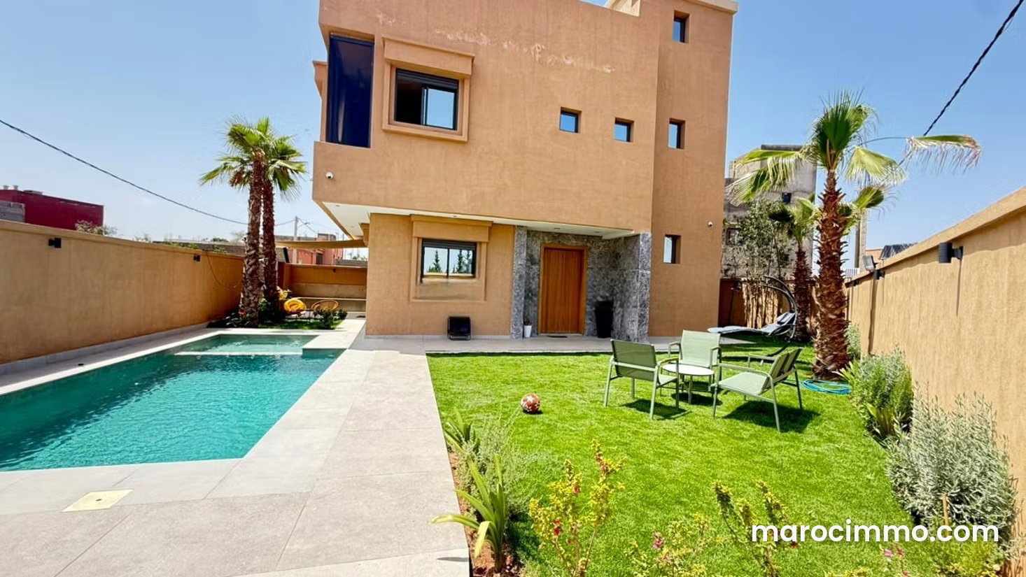 350 sqm Villa with Swimming Pool and Mountain Views, Tameslohte — Tameslohte