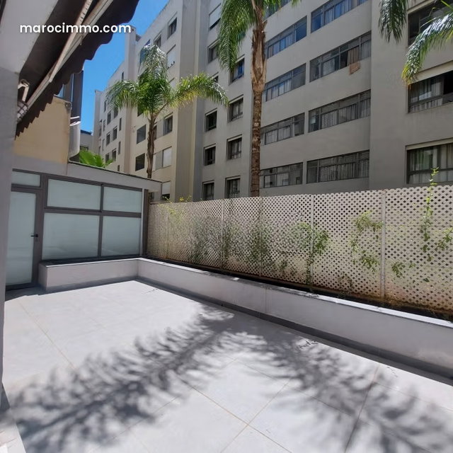 West Burgundy West Location Empty 3 Bedroom Apartment with Sea View — 2