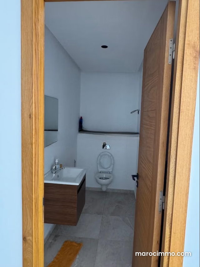 Location de bureaux 48 m2à Maârif Extension. Superficie 48 m². Double vitrage et chauffage central — 3