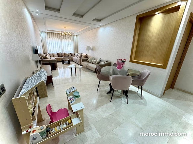 Bel appartement quartier des hôpitaux — 2