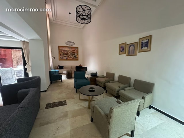Appartement en location à Guéliz. Surface totale 220 m². Meublé — 4