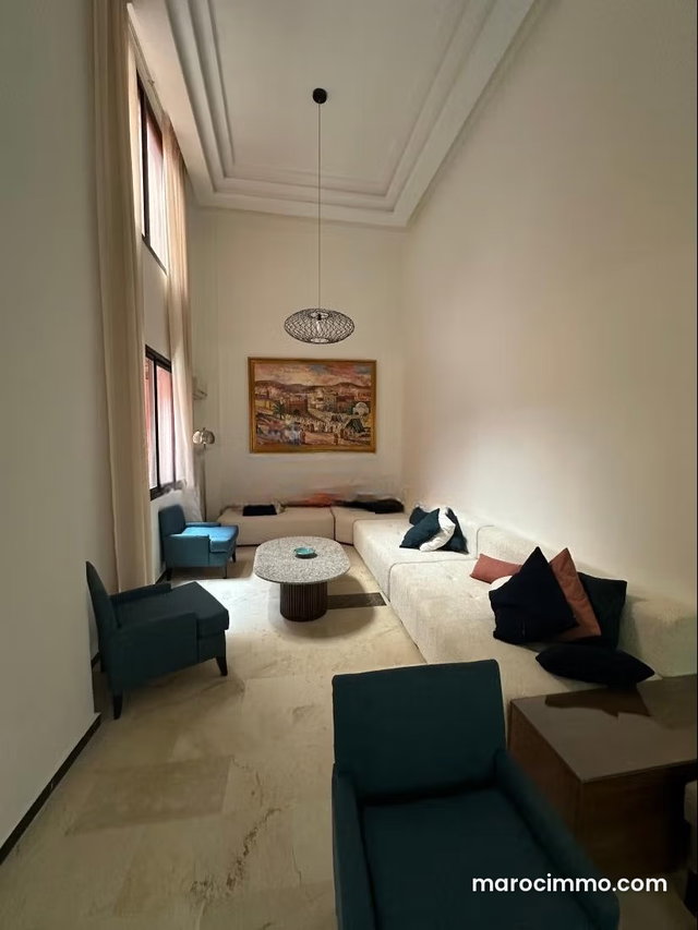 Appartement en location à Guéliz. Surface totale 220 m². Meublé — 3