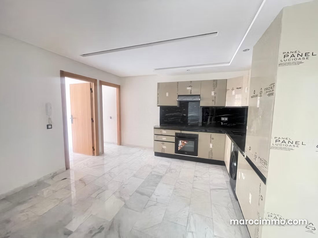 58 m² Apartment with Terrace and Garage, Gueliz, Marrakech — Marrakesh