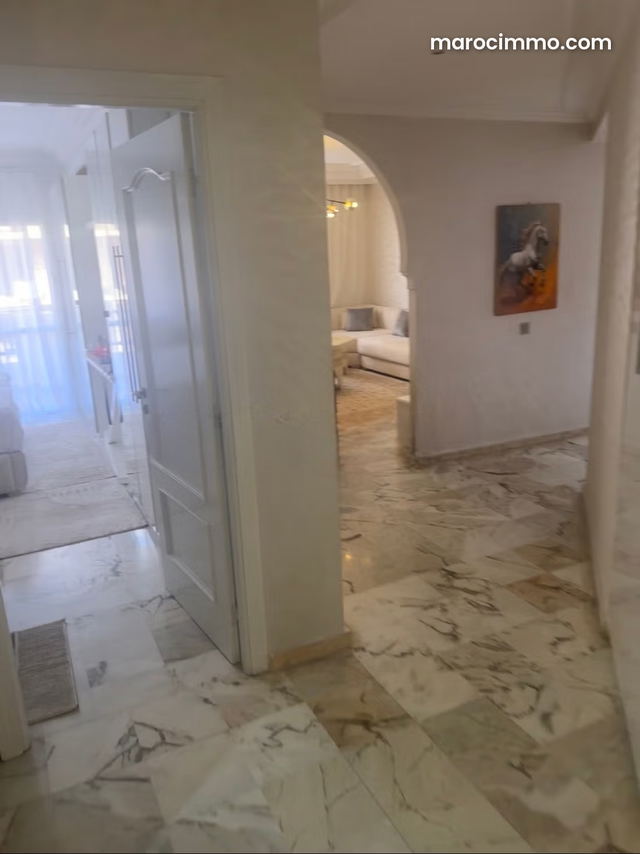 Très bel appartement 2 ch en location longue durée, uniquement pas de sous Location âpres ancien hôpital militaire, 2 chambres. Bien meublé — Marrakech