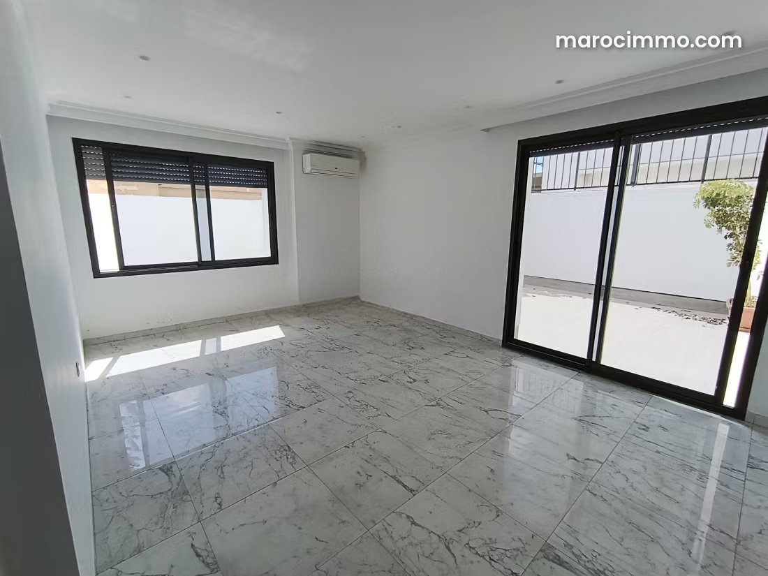 125 sqm Office with Terrace in Casablanca Finance City — Casablanca
