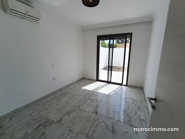 Bureau de 125m2 dont 50m2 de terrasse – Route d’el Jadida — 4