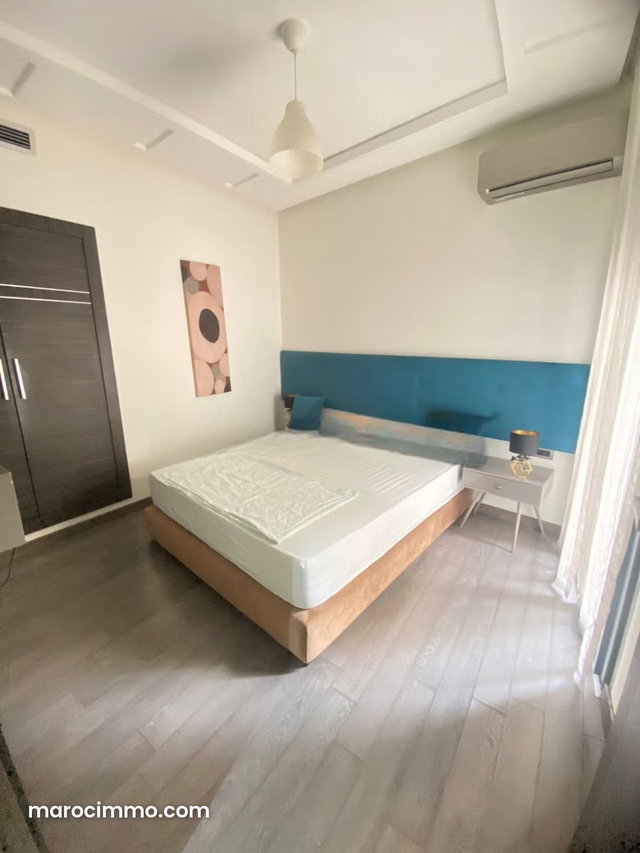 Studio moderne plein Racine à vendre avec coure — 3