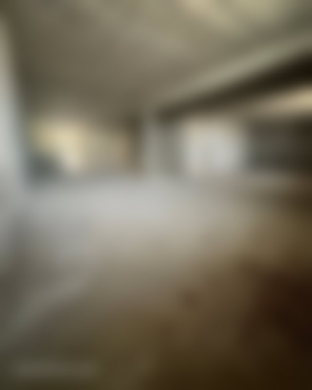 محل تجاري رحب للكراء بوسط طنجة — 2
