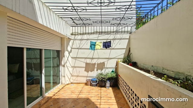 Apt 107 m² 2 chambres avec terrasse/cour — Casablanca