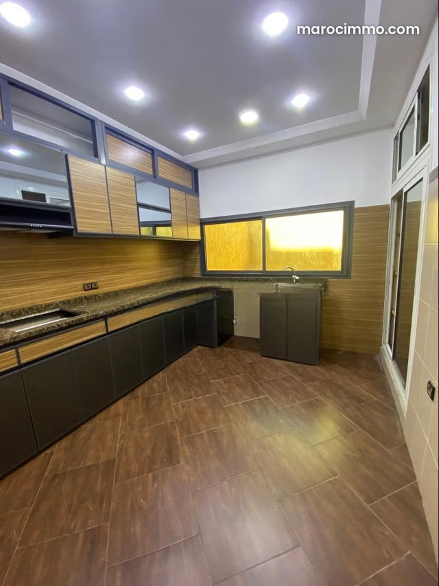 Duplex spacieux à louer vide Ahlan Tanger — 4