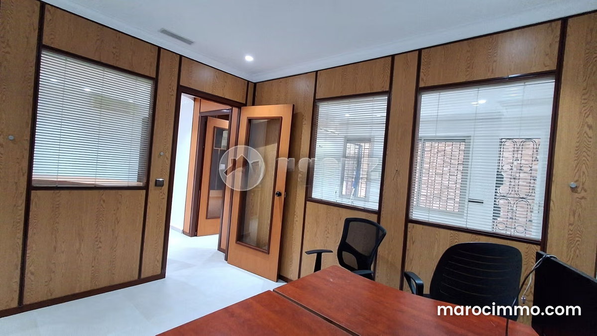55 m² Office for Rent in La Gironde, Casablanca