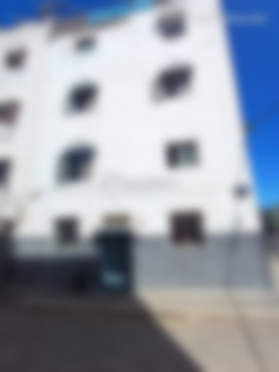 Local commercial 66 m² à vendre à Hay Hassani Casablanca
