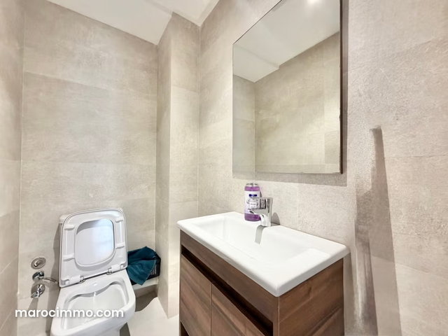 Appartement non meublé en location — 2