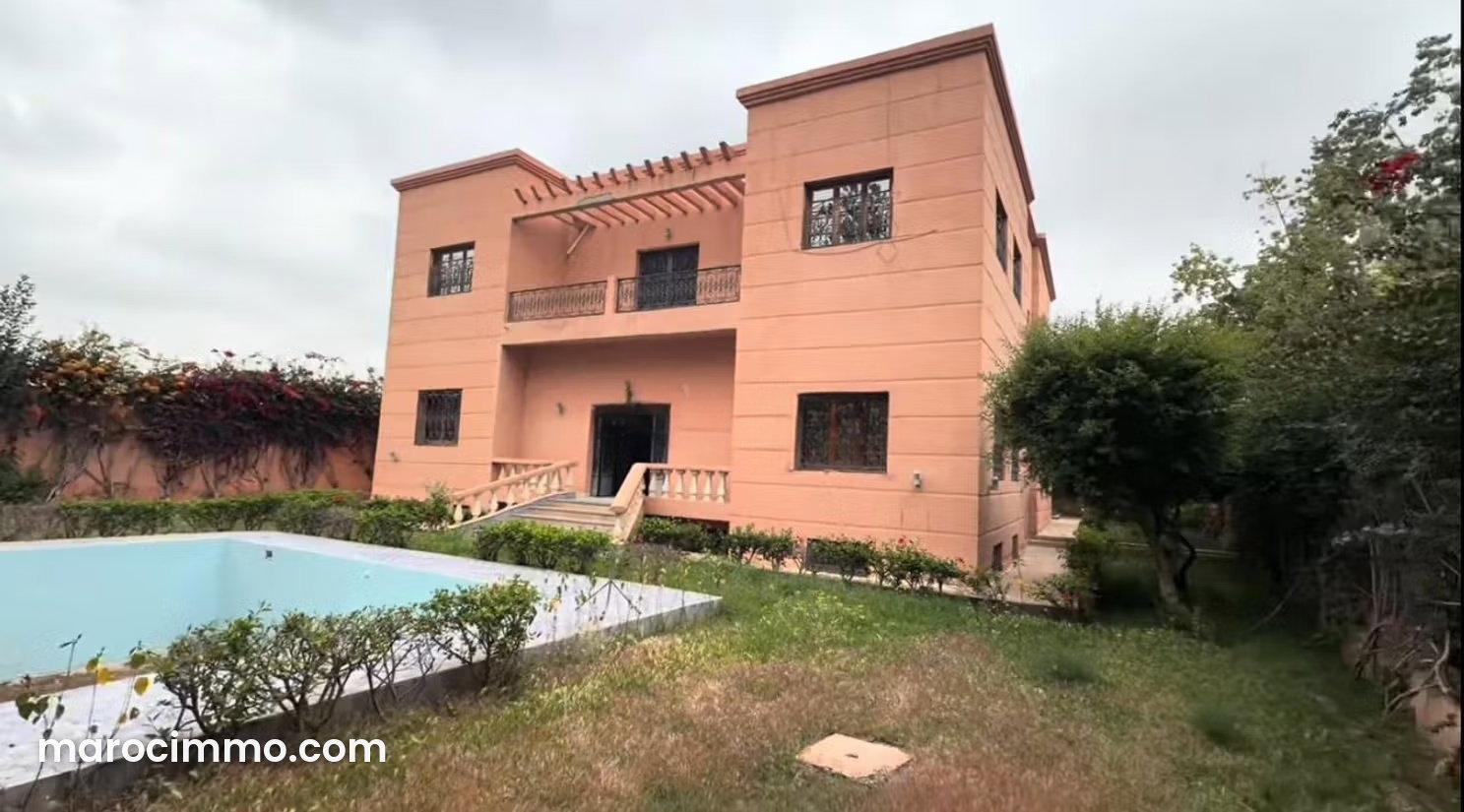 1,098 sqm Apartment, 6 Bedrooms, Pool and Garden, Hay Targa — Marrakesh