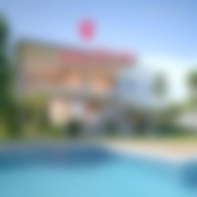 780 m² Villa with Swimming Pool and Landscaped Garden, Souissi, Rabat — Rabat