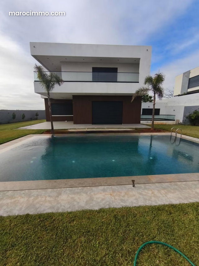 A vendre villa 1125m2 Neuve VilleVerte de Bouskour — 3