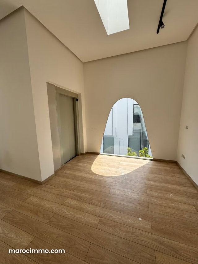 Bureaux à Louer CIL — 3