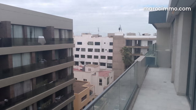 Superbe appartement à vendre à Les princesses. Surface totale 156 m². Service de concierge et climatisation — 2