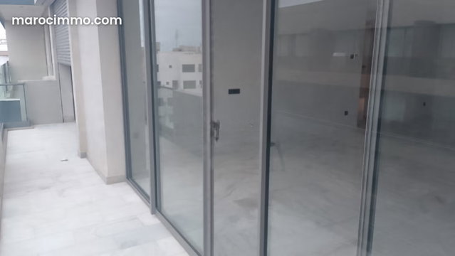 Superbe appartement à vendre à Les princesses. Surface totale 156 m². Service de concierge et climatisation — 4