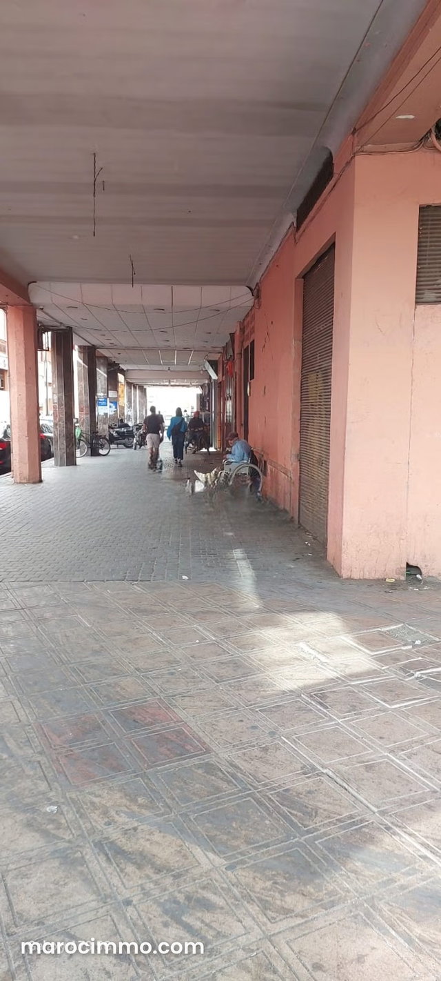 Magasin à vendre à medinah boulevard hommane al fatouaki Marrakech — 2