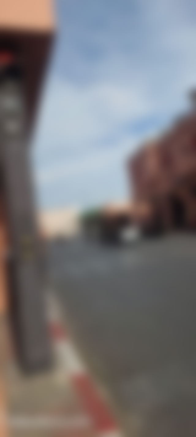 Local commercial 220 m², double vitrine, Arset Moulay Moussa — Marrakech