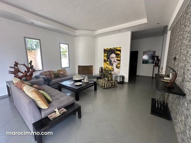 Villa 285m² zone urbaine– Titrée – 7km Essaouira — 5
