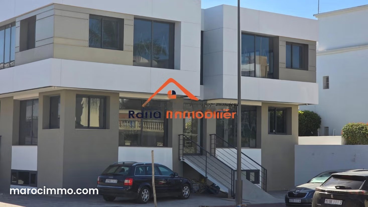 Bureau 1000 m² Hassan, Rabat | Villa en verre, 3 niveaux — Rabat