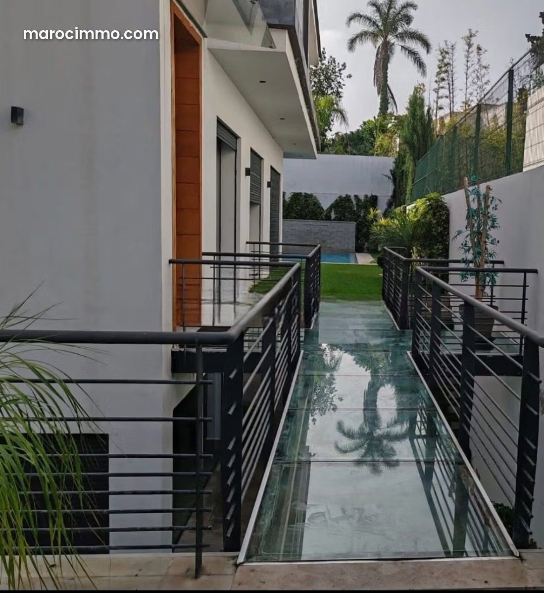 Contemporary 680 m² Villa, Polo, Casablanca, 4 Bedrooms, Swimming Pool — Casablanca