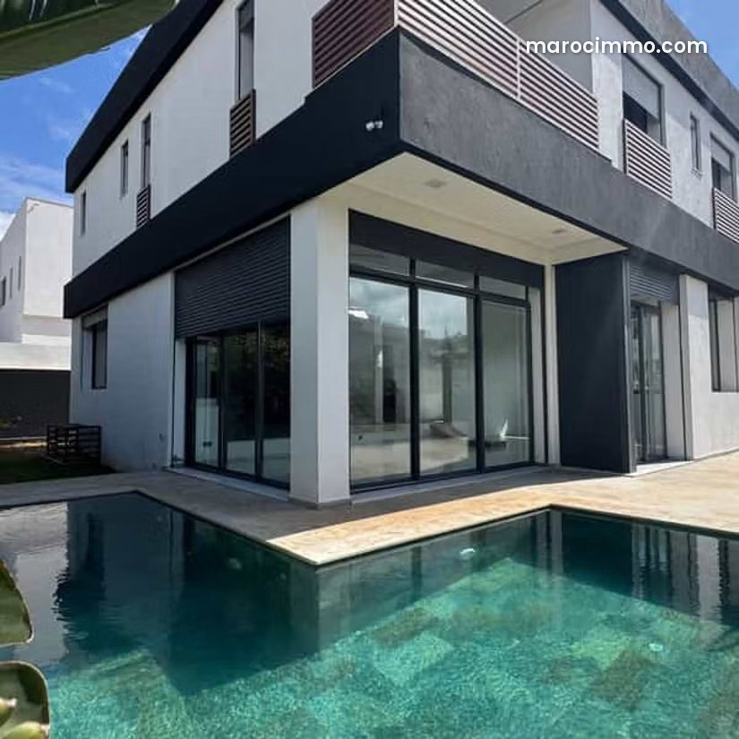 439 sqm villa, 4 bedrooms with garage, Dar Bouazza — Dar Bouazza