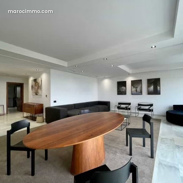 Appartement à Louer de 185.0 m² à Casablanca, Bourgogne Anfa — 2