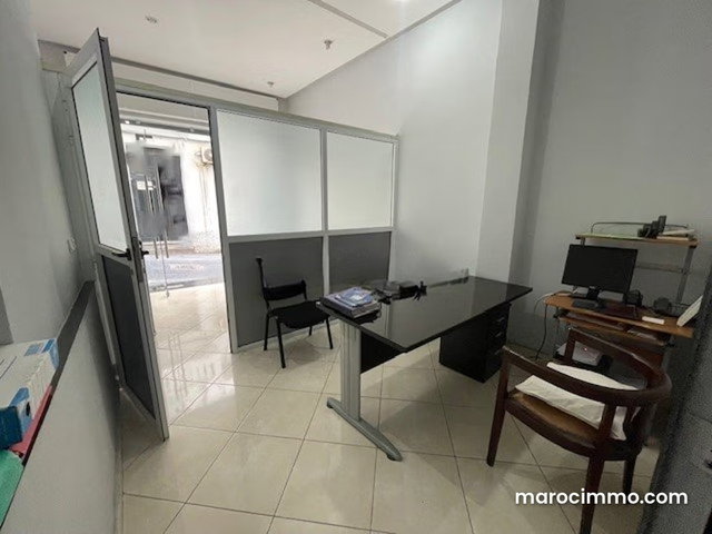 A vendre local commercial situation centre ville surface de 28m² — 2