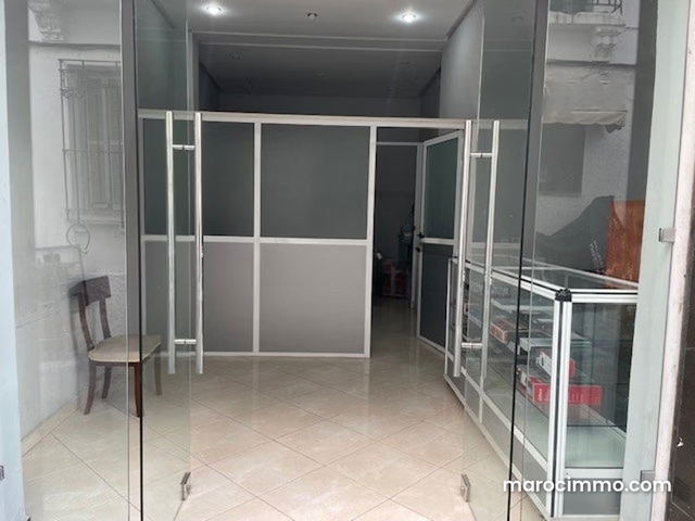 A vendre local commercial situation centre ville surface de 28m² — Tanger
