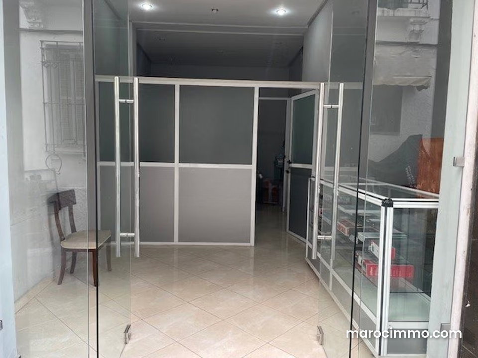 A vendre local commercial situation centre ville surface de 28m²