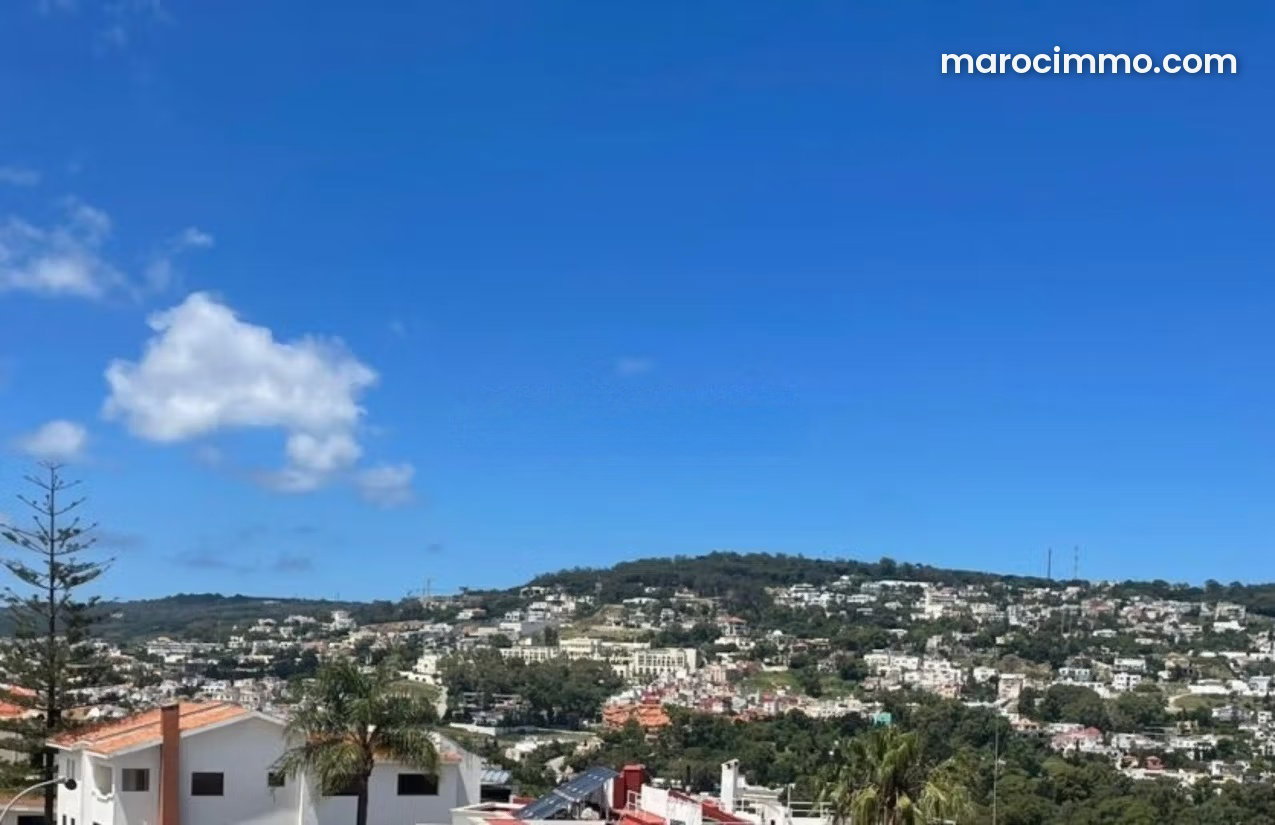 Villa for Sale in Moujahidine, Tangier, with Mountain Views — Tangier